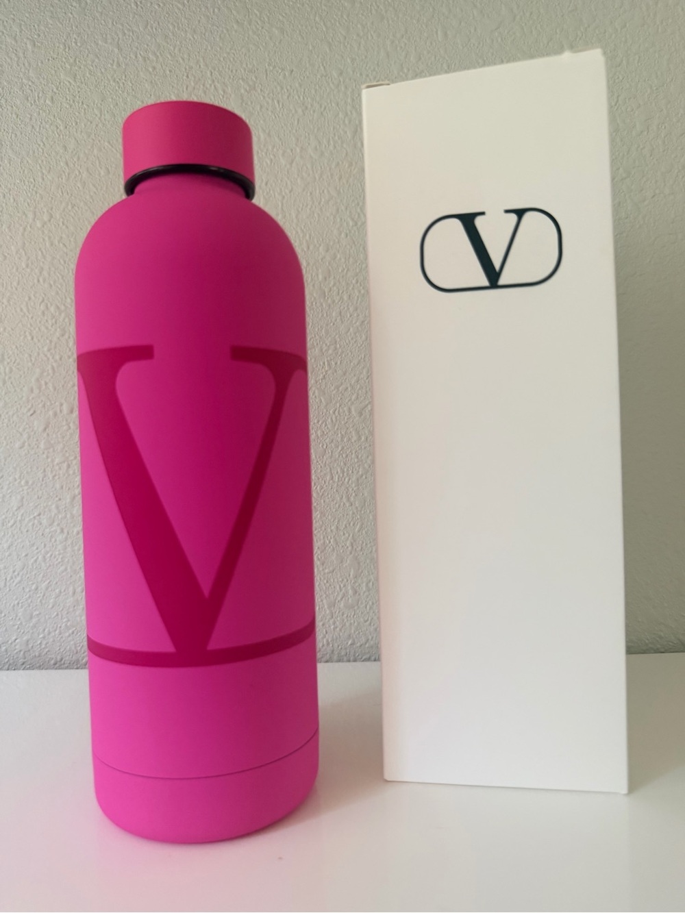 Valentino Limited Edition Matte Pink V Logo Stainless Steel Water Bottle NIB